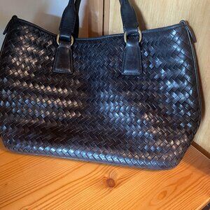 COLE HAHN BLACK LEATHER BAG - REDUCED 6/3